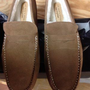 Bloomingdale's Men's Tan Suede Moc Toe Loafers/Slippers - 12 - New in Box